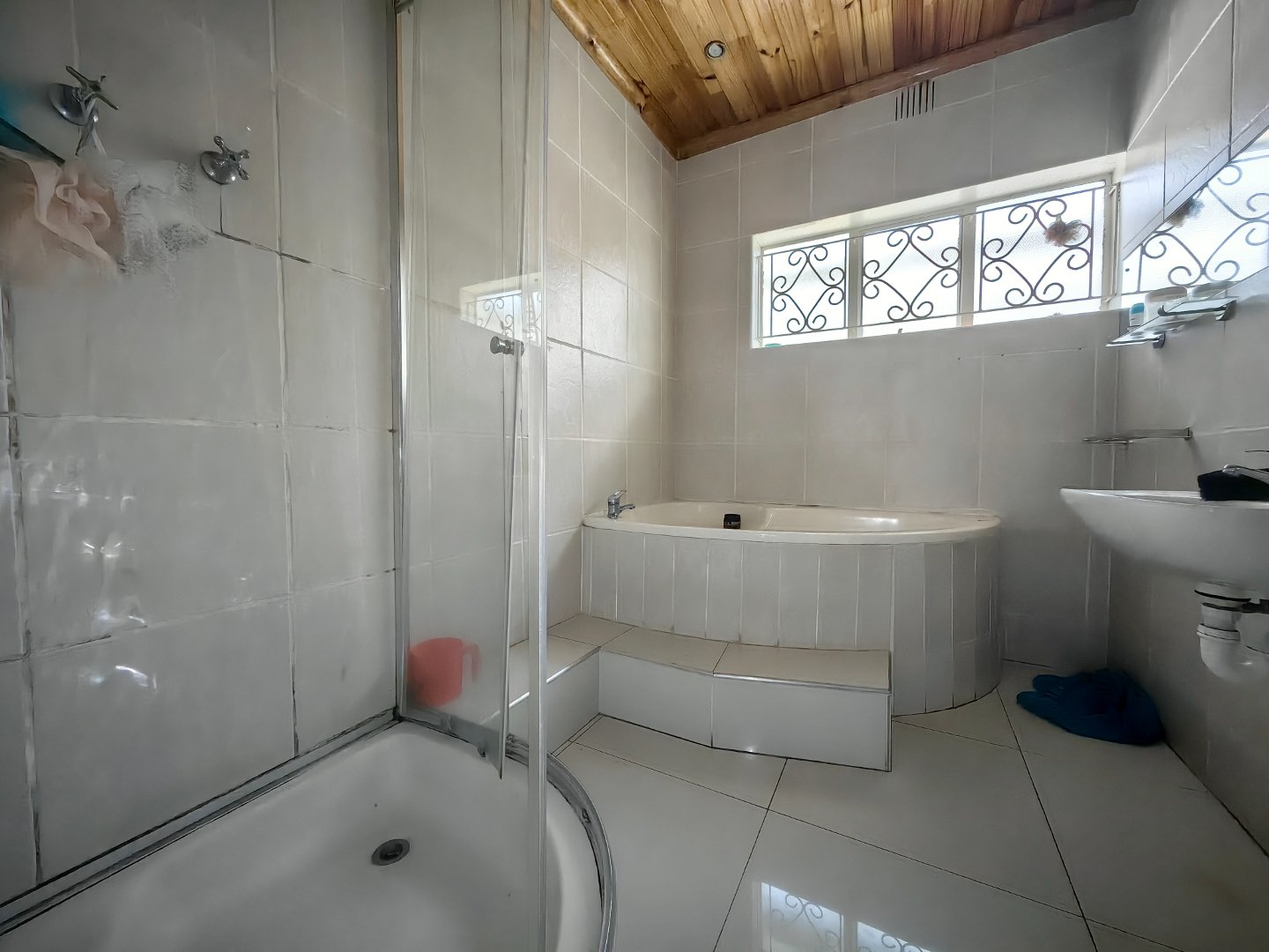 4 Bedroom Property for Sale in Rylands Western Cape